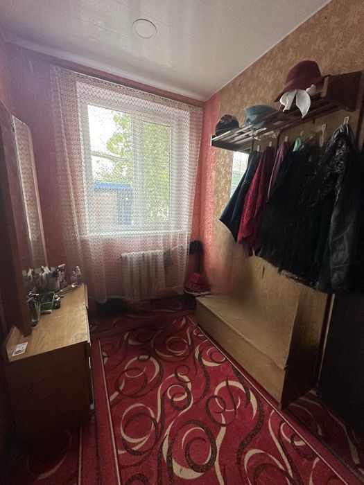 Здається 2-х поверховый Будинок