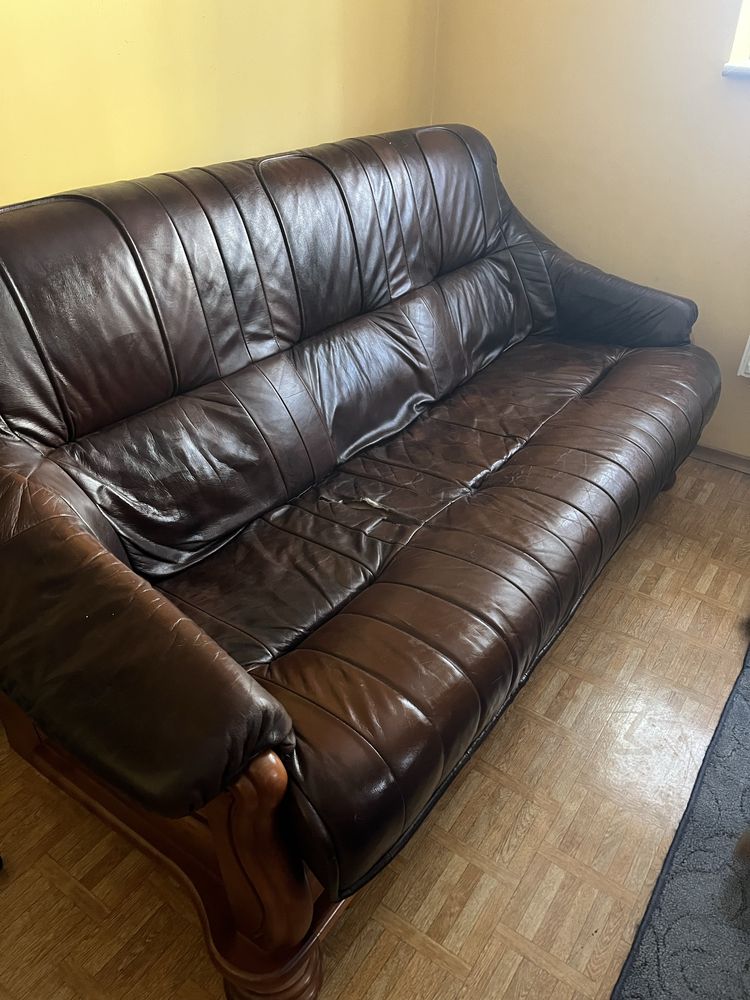 Debowe, skorzane fotele i sofa