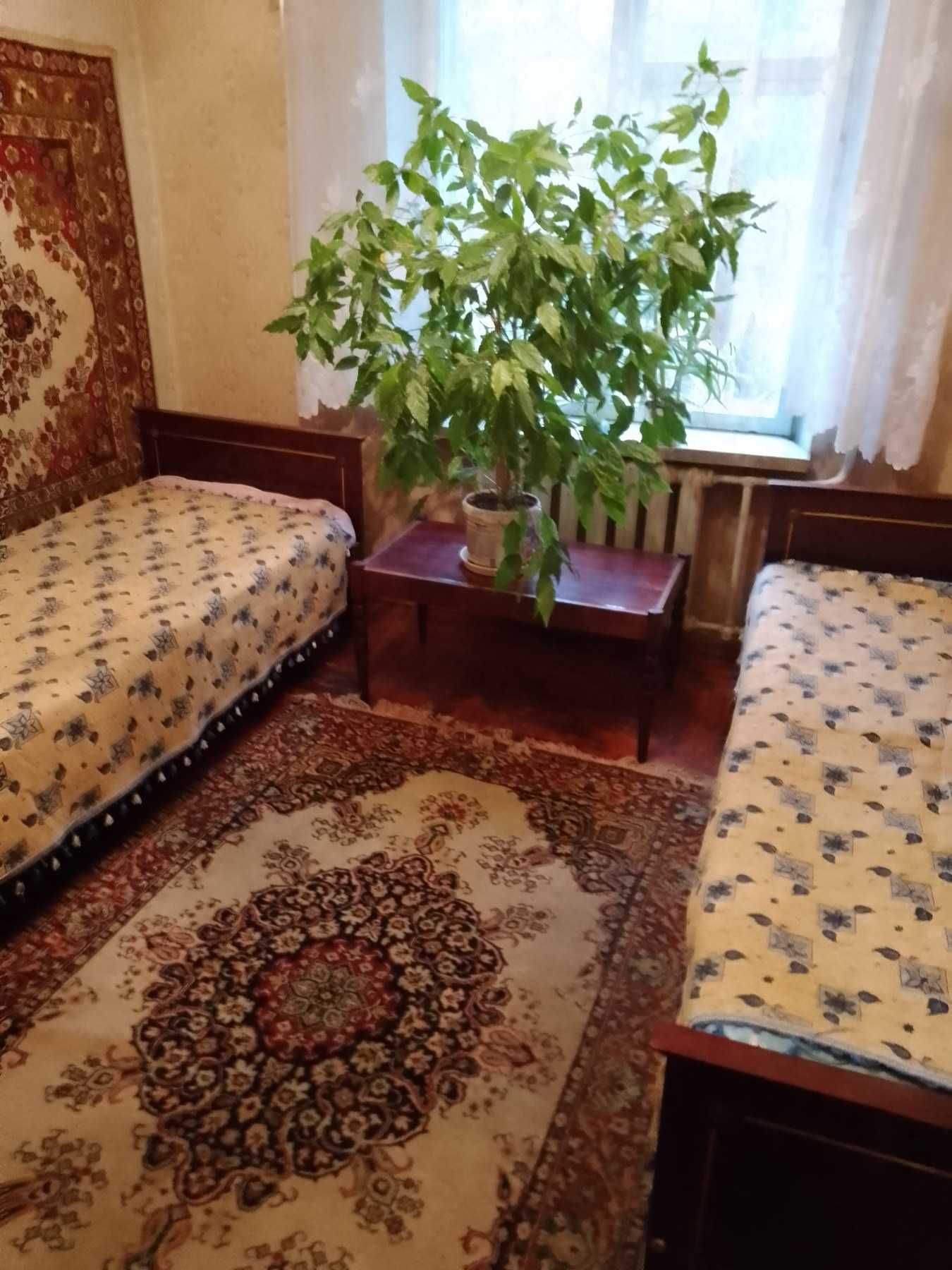 Продам двухкомнатную квартиру в Шевченковском районе