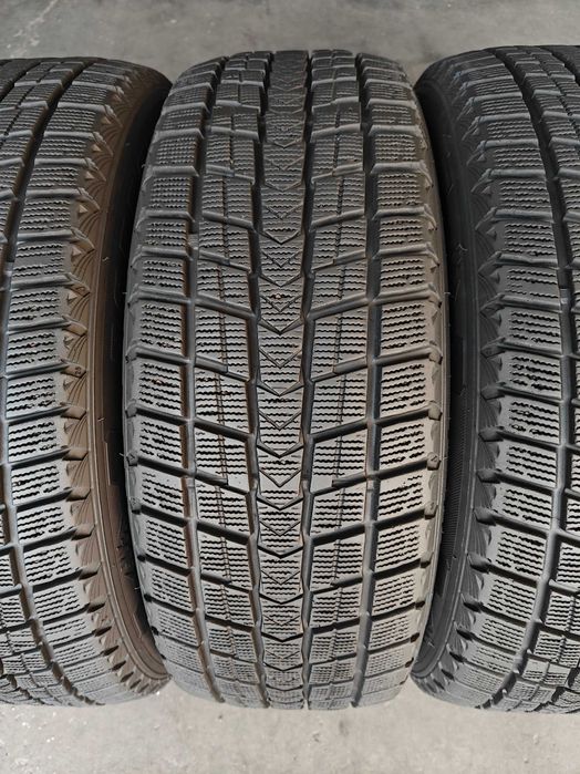 R16 215 70 шини зимові Nexen Winguard Ice SUV на позашляховик