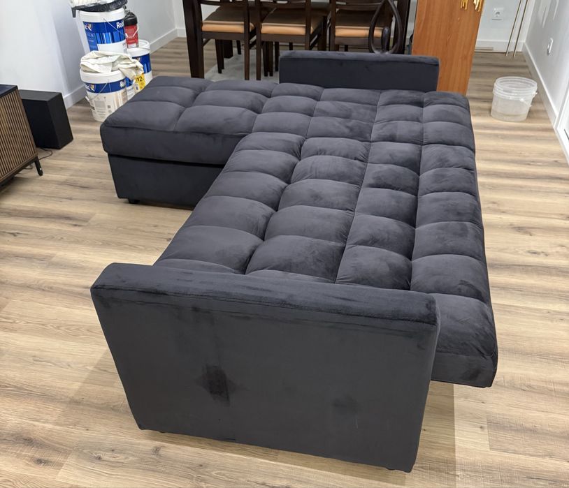 Sofa com Chaise Long - Novo - Cor Preto