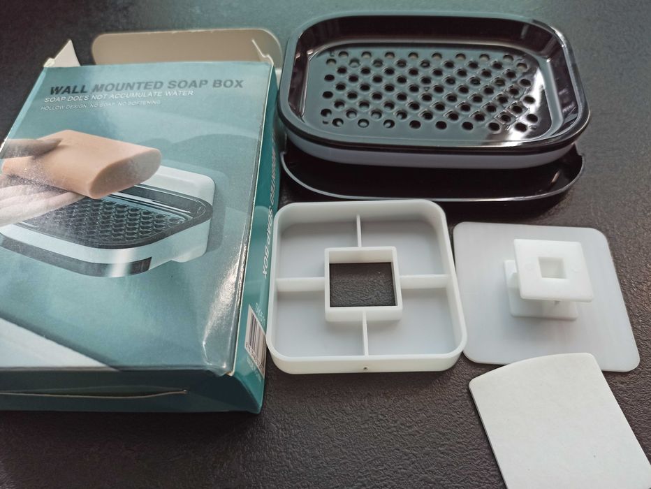 Полочки, органайзеры, держатели, мыльницы для ванной. Пробки, коврики.