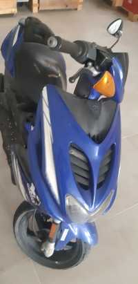 Yamaha aerox r 50