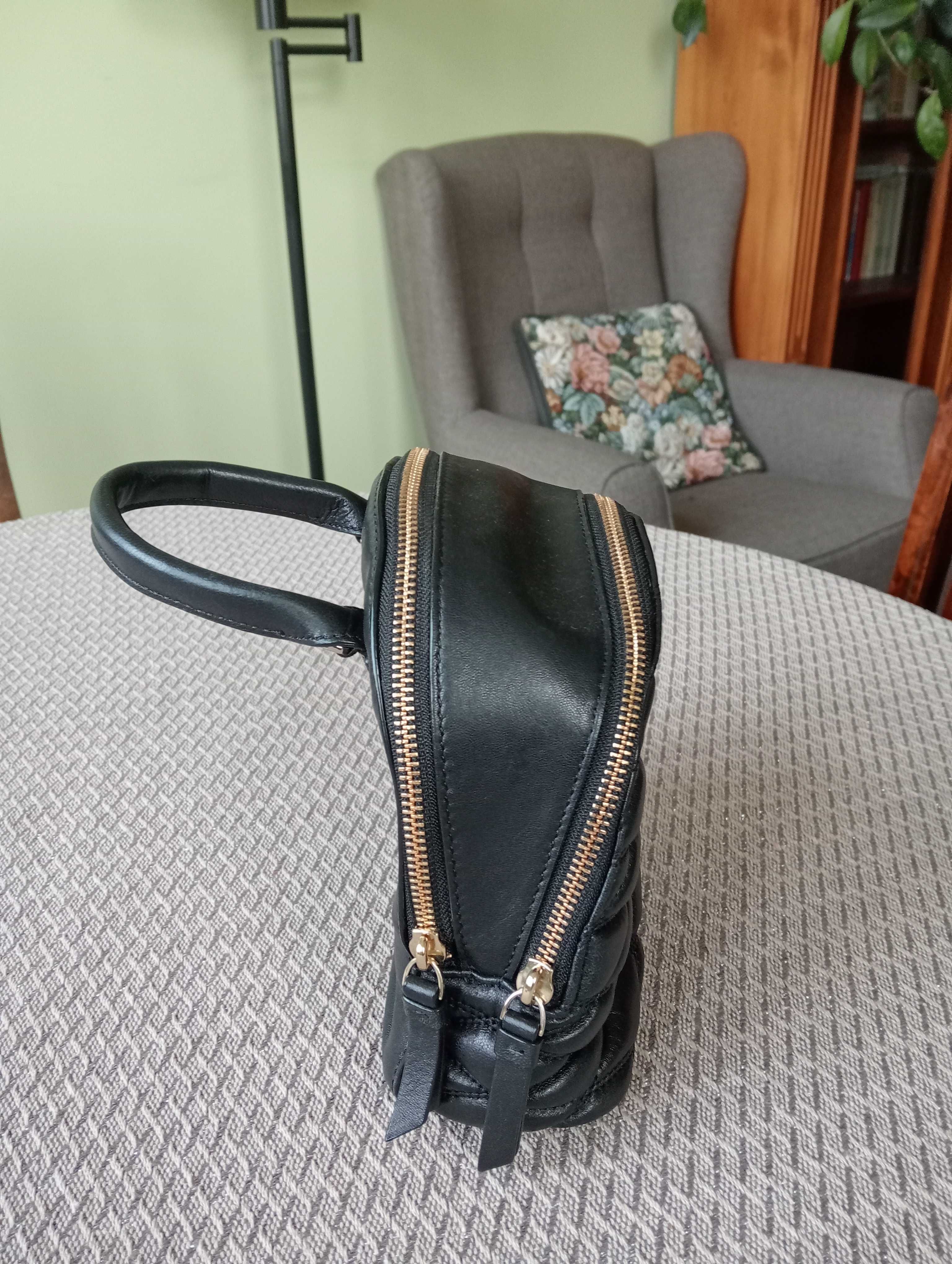 DKNY torebka listonoszka lub do ręki