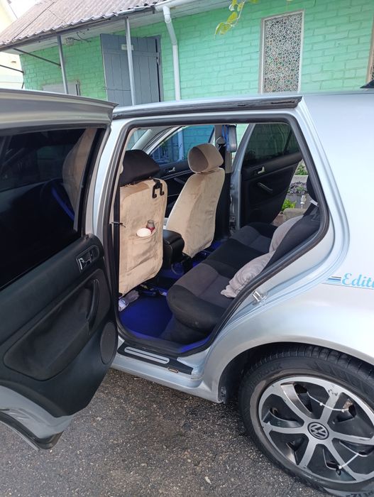 Продам легковий автомобіль Golf 4