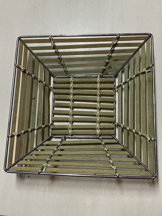 Koszyk 22x22cm ratan metal