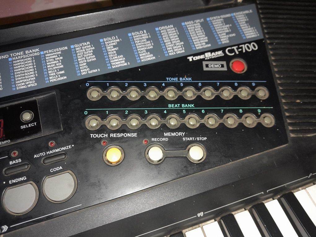 Keyboard casio tone bank CT-700