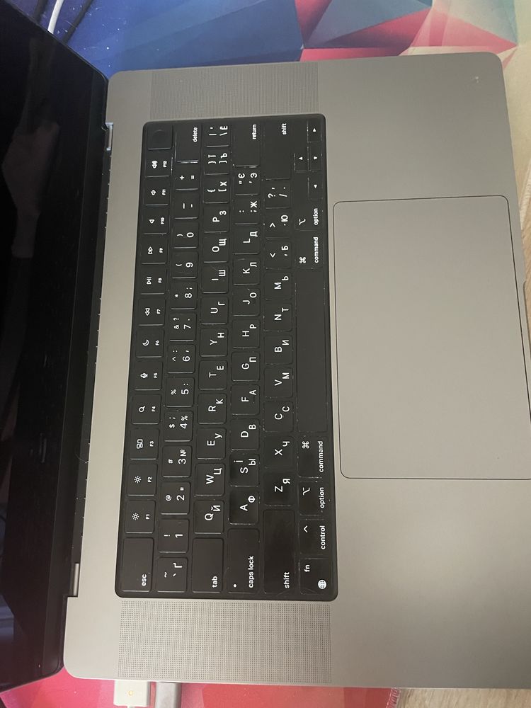 Macbook pro 16 16gb/512gb m1 pro (a2485)