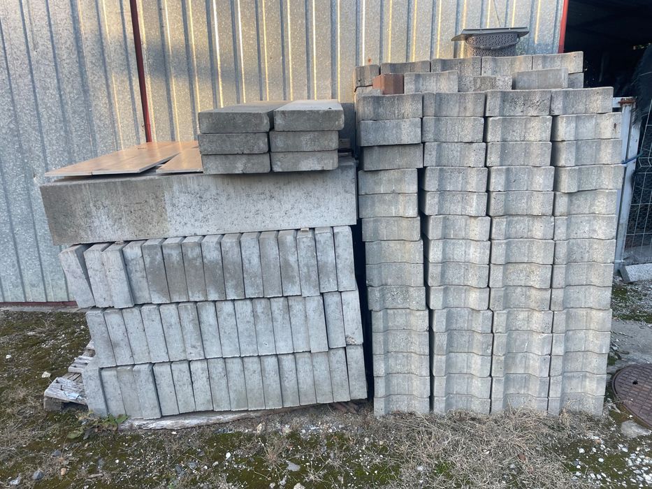 Krawężnik betonowy