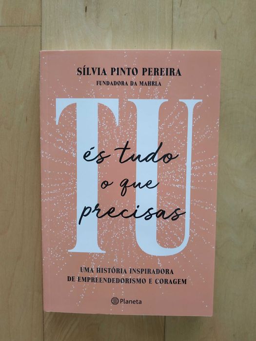 Livro "Tu és tudo o que precisas"