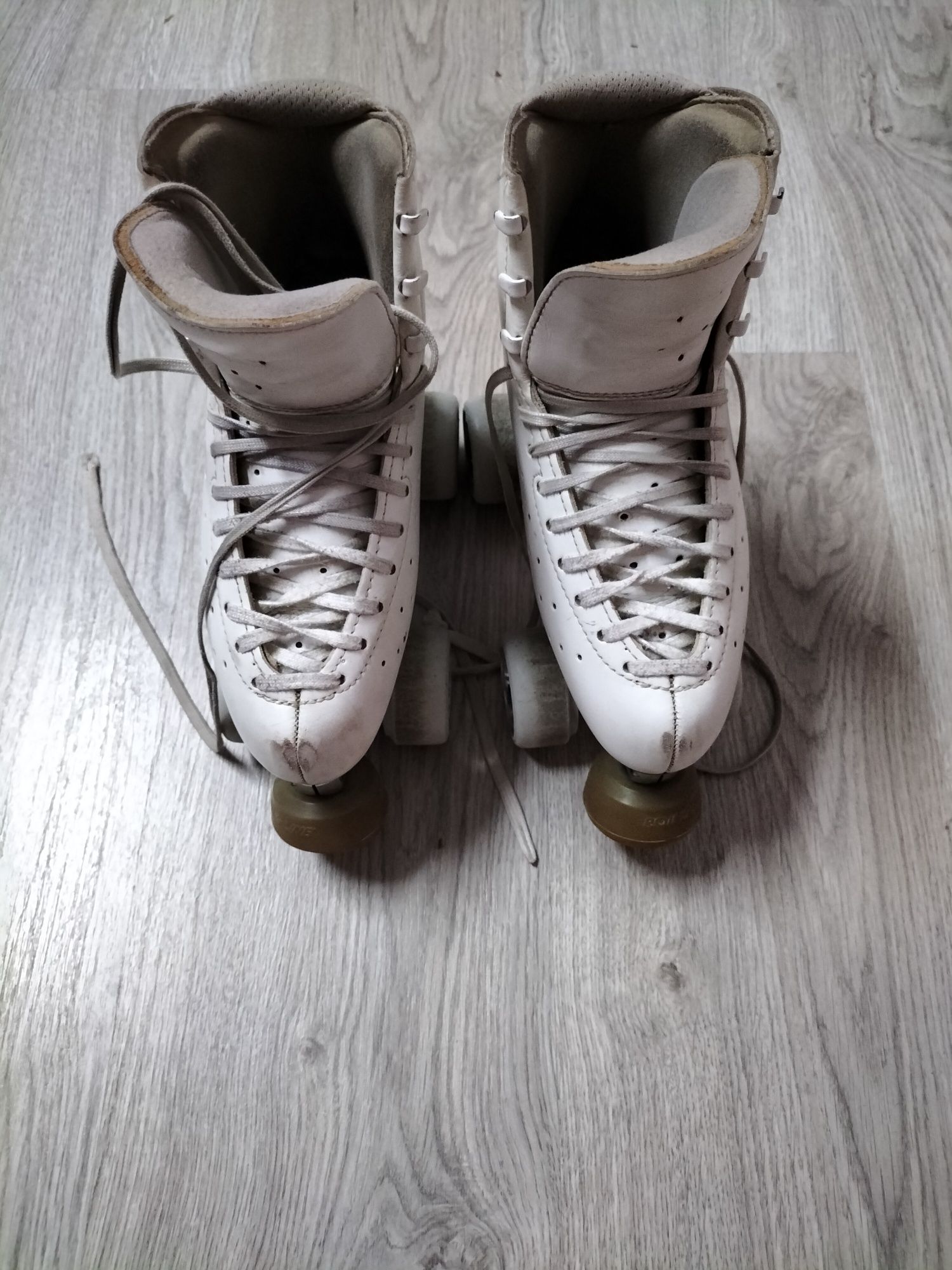 Patins 235 bota Rondo base mistral