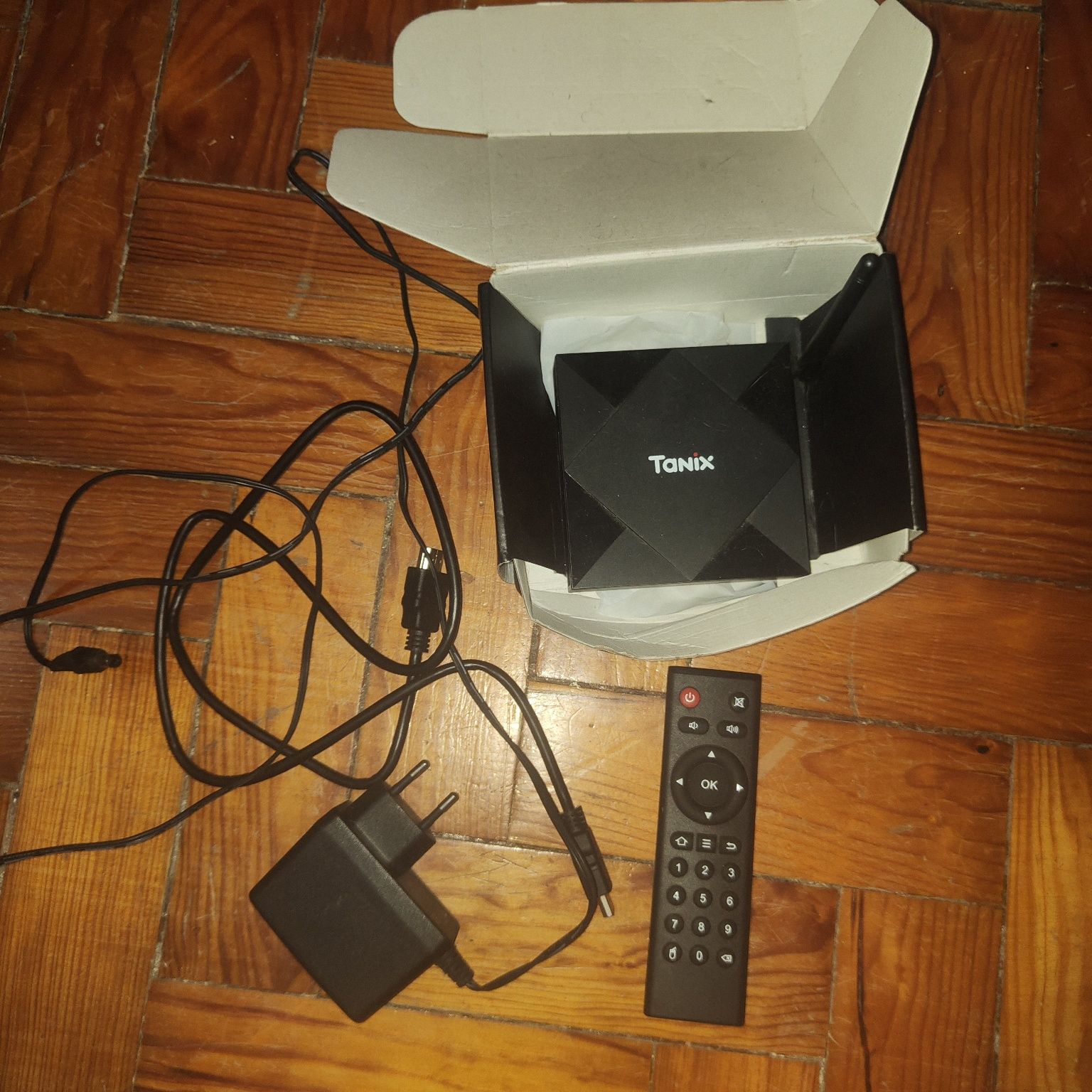 Tanix TX3 4GB/64GB Android TV