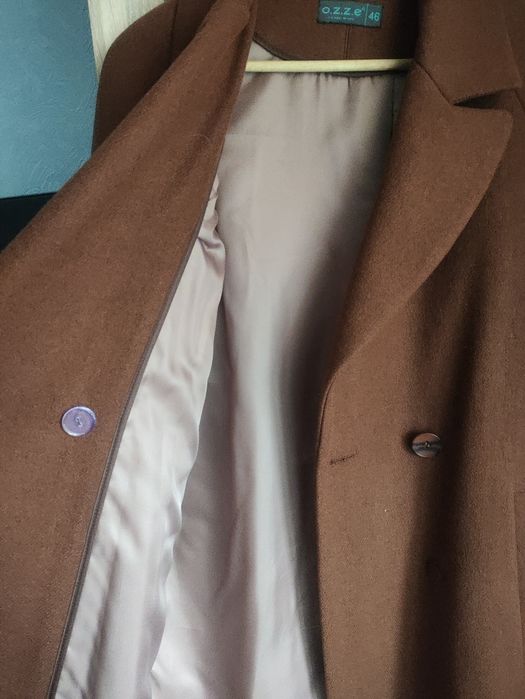 Пальто утеплене ( нове)