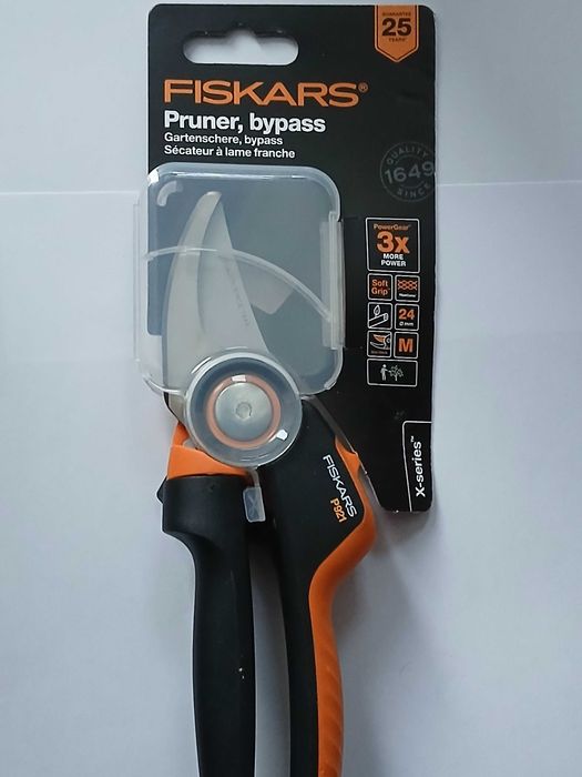 Sekator nożycowy FISKARS X-series M P921 *oryginalny