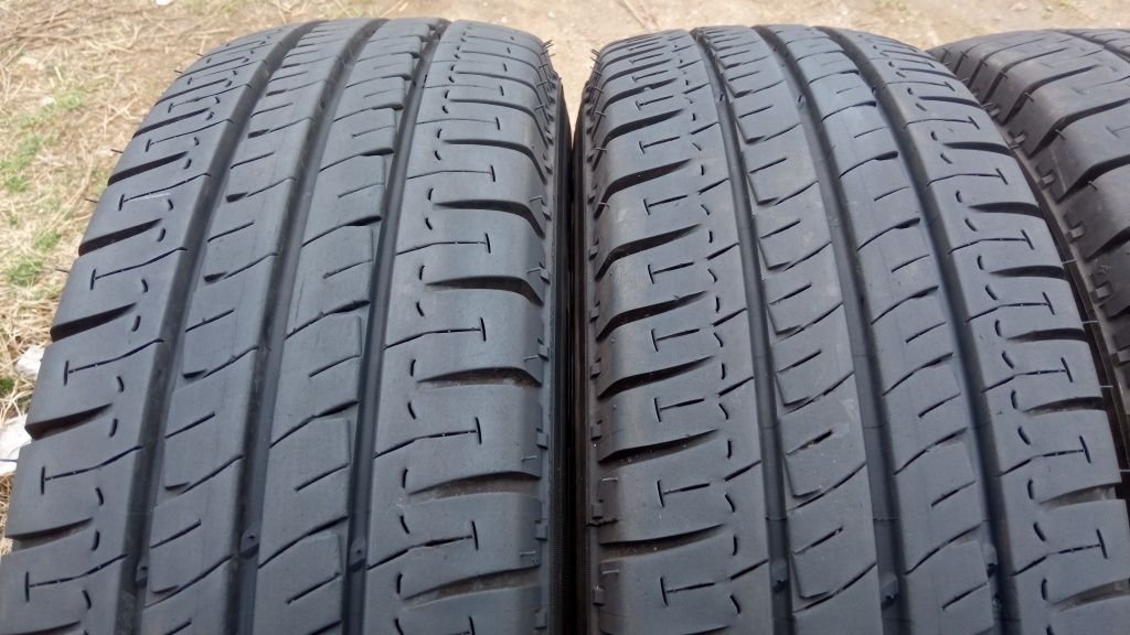 215/75/16c Michelin