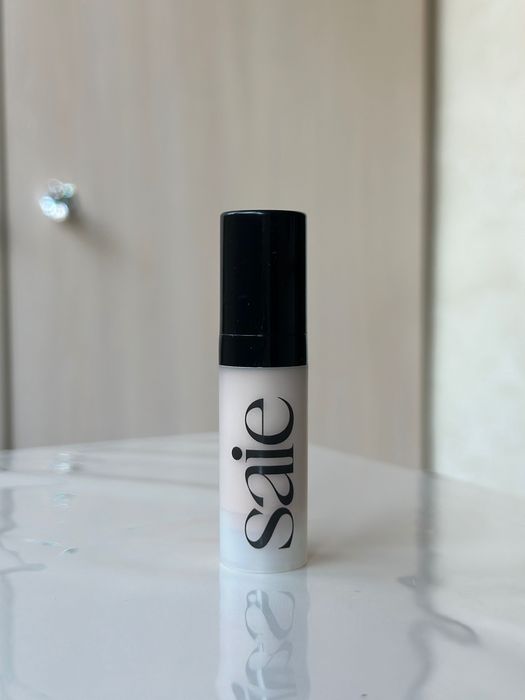 Saie Glowy Super Gel Multipurpose Illuminator Рідкий Хайлайтер Праймер