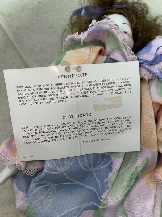 Boneca de porcelana - Marca Alda
