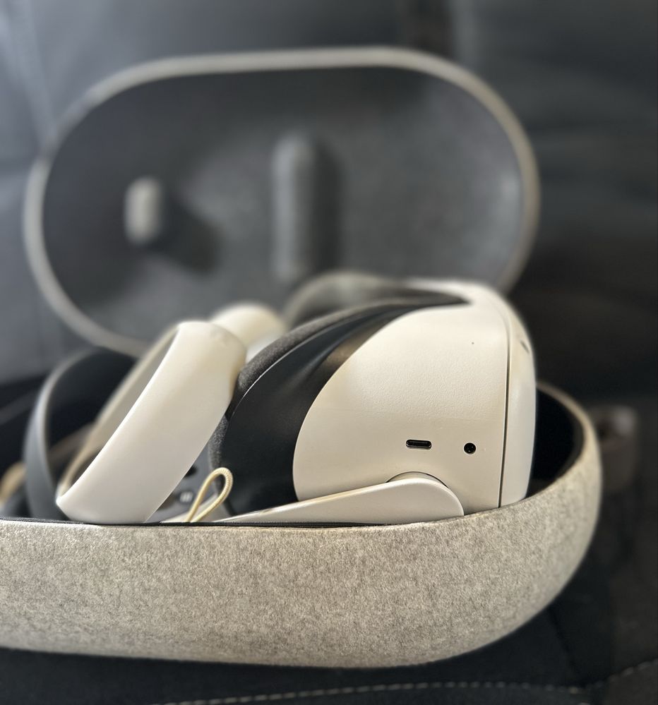 Meta Quest 2 + Elite Strap + Кейс
