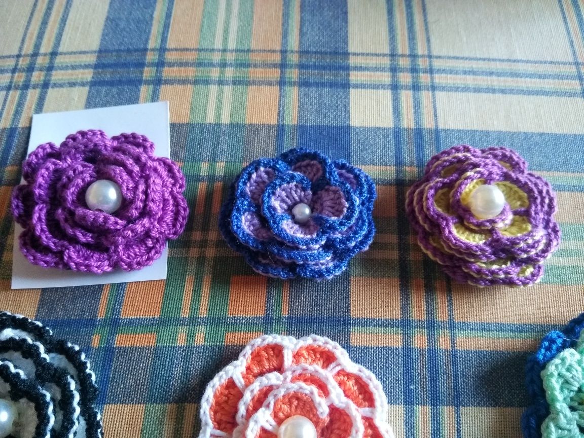 Pregadeiras em crochet novas feitas à mão