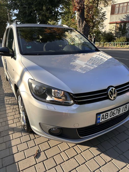 VW Touran 2013 максимальна комплектація ідеальний стан