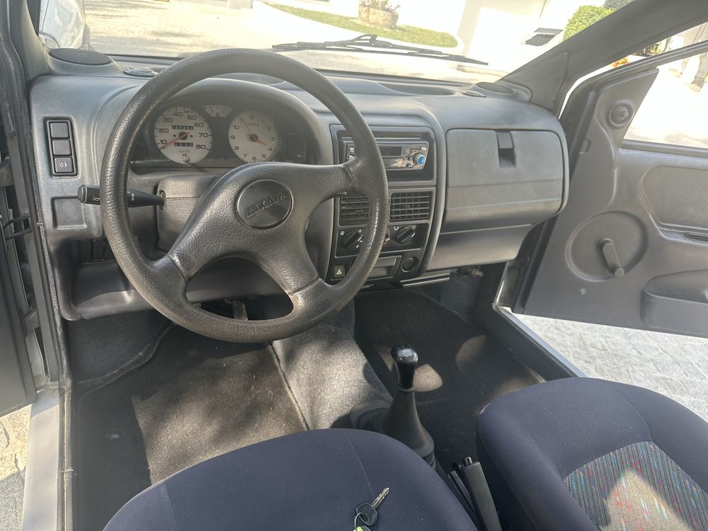 Vende se “ papa reformas “