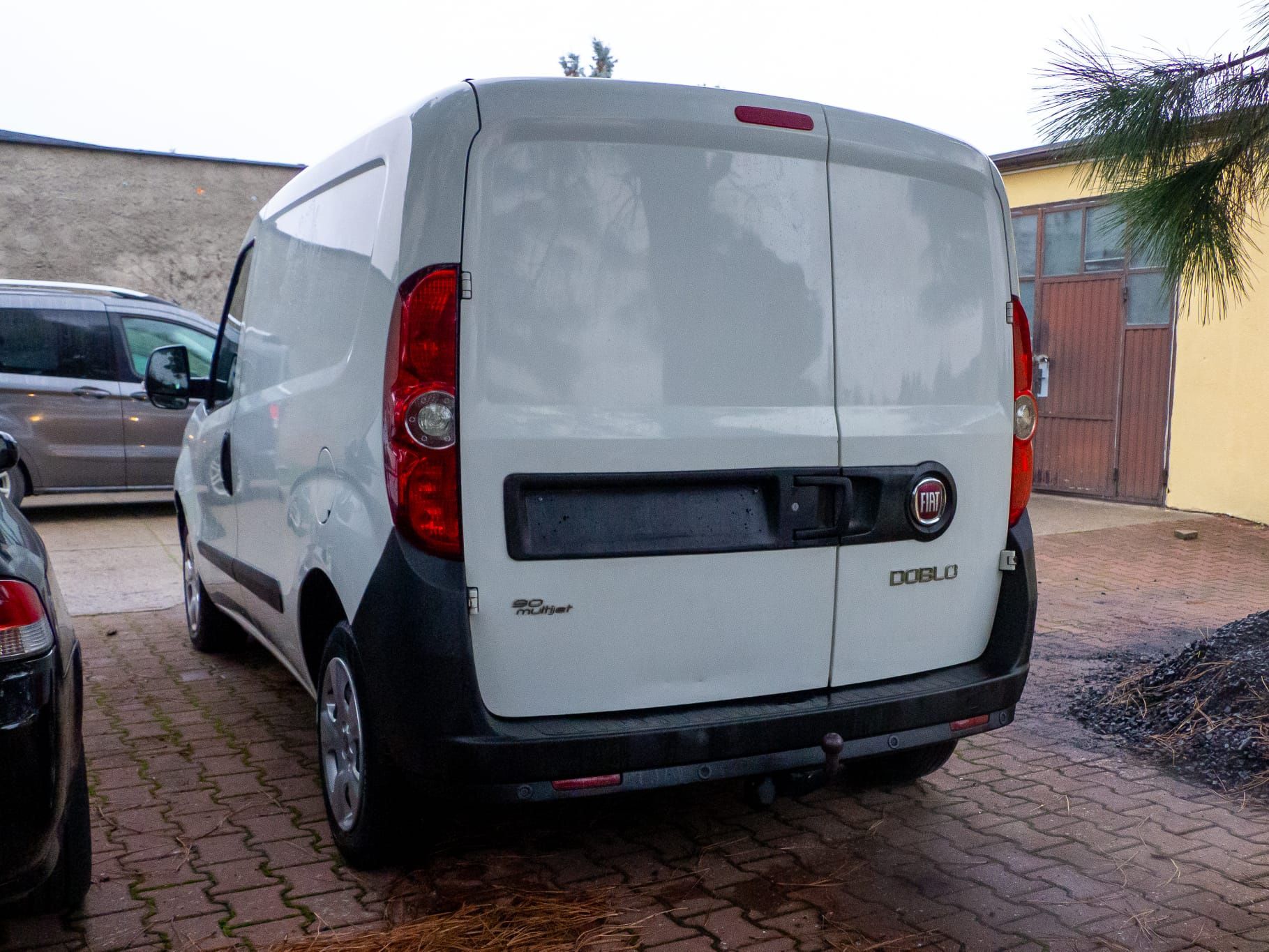 Sprzedam Fiat Doblo 1.3 po wymianie rozrządu turbo sprzęgło filtry