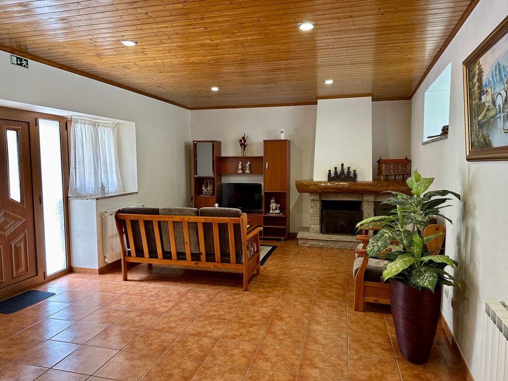 Moradia no Gerês com piscina 135€/dia e 900€ por semana.