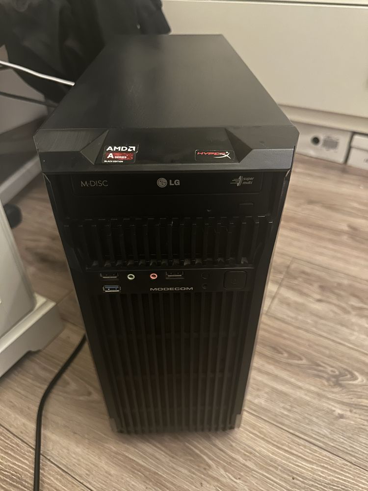 Komputer stacjonarny AMD r9 270, ryzen a10 7870x 16 gb ram