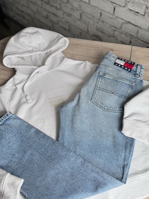 Tommy Hilfiger блакитні джинси мом