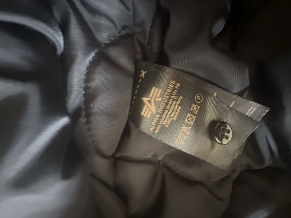 Alpha industries bomber