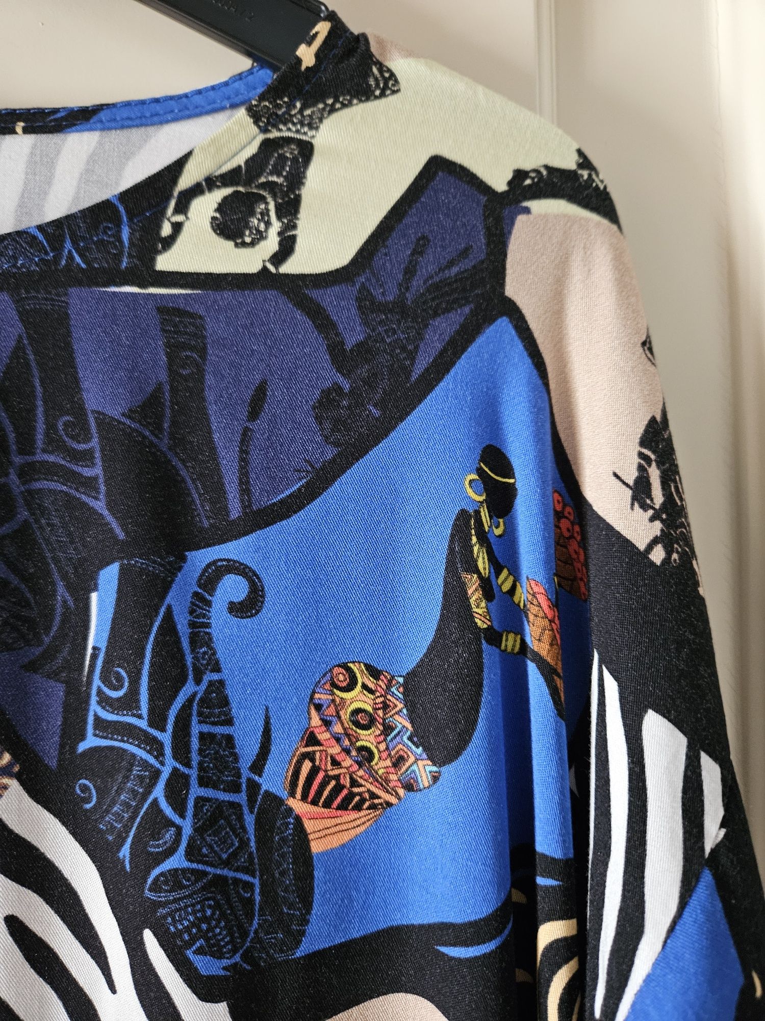 Made in Italy zgrabna, nowa sukienka afrykański print r 44 - 46