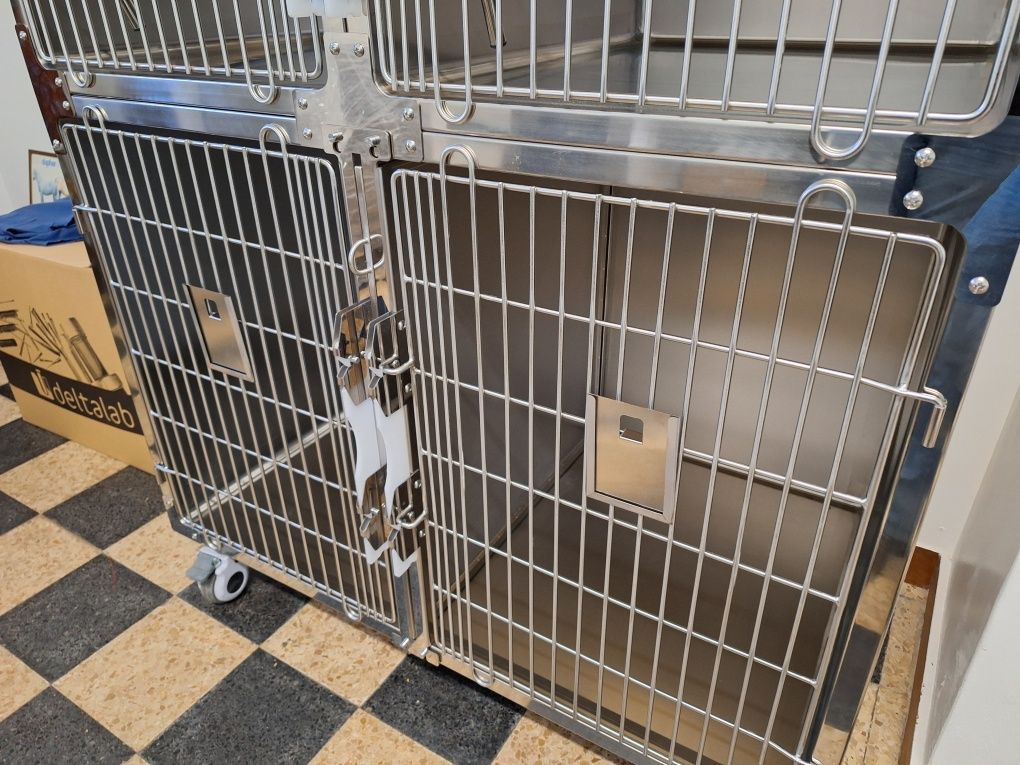 Módulo de 4 jaulas para clinica veterinária