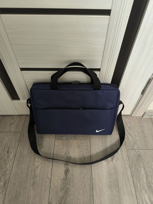 Сумка 11,12,13,14,15,16,17,18,19 для ноутбуків утеплена паперів Nike