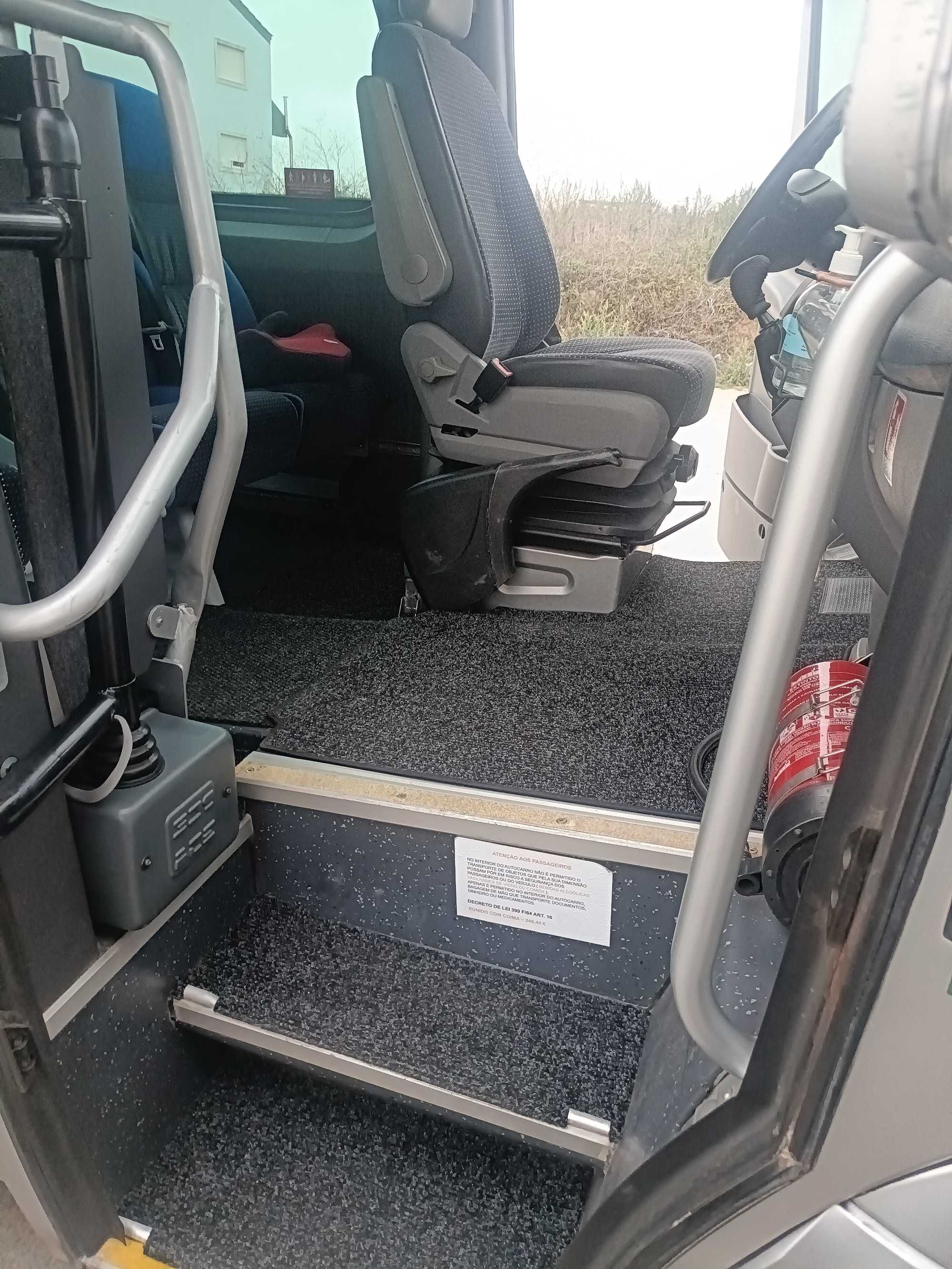 Mini Bus de turismo