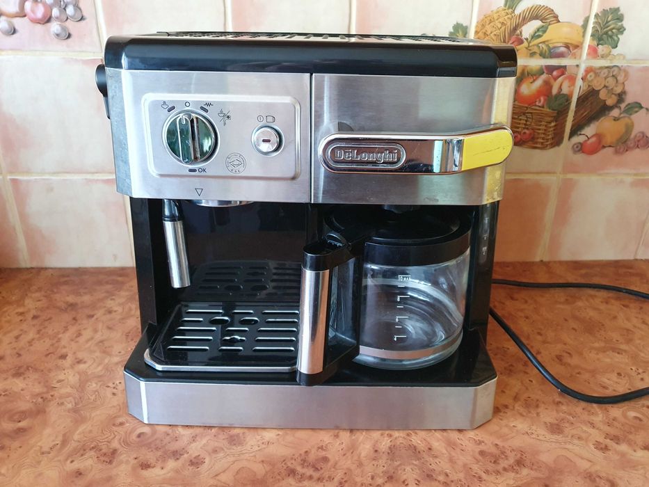 Ekspres do kawy ciśnieniowy  Delonghi BCO 420