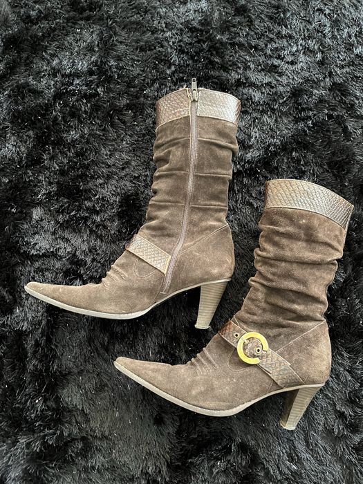 Botas LOFT cano médio castanhas