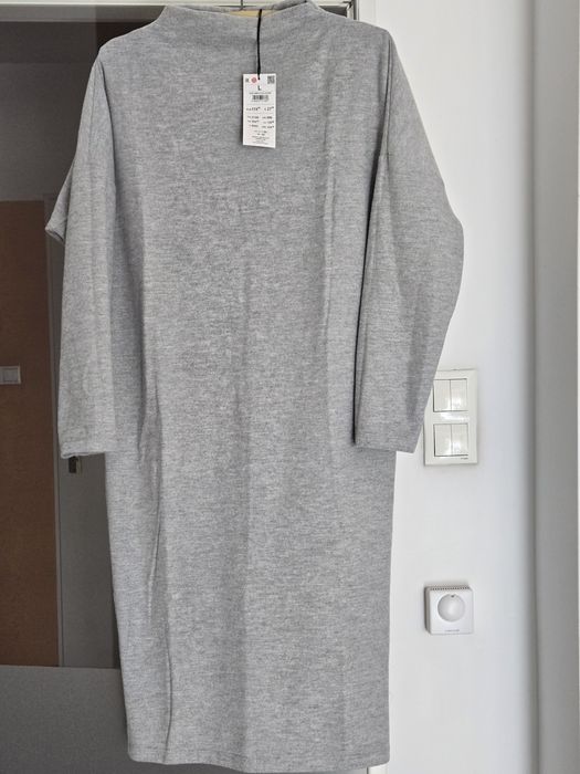 Sukienka nowa jesienno-zimowa Mohito rozmiar M