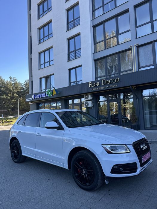 Audi Q5 Premium Plus 3.0 TFSI Quattro S-Line