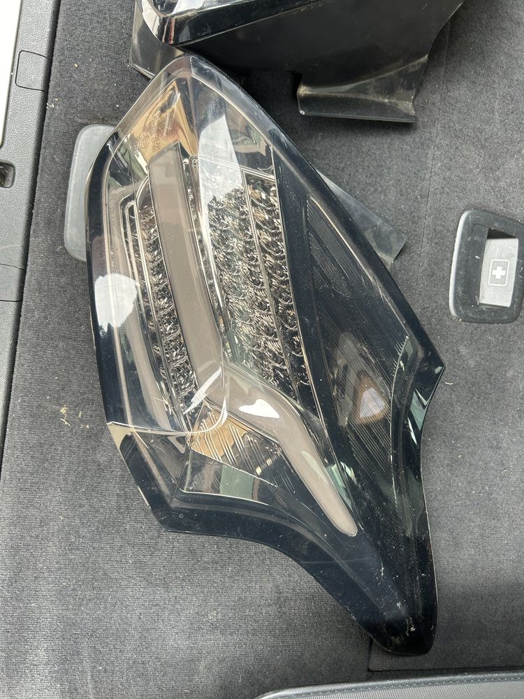 Ford Focus MK3 RS lampy Tyl Led Black komplet HB