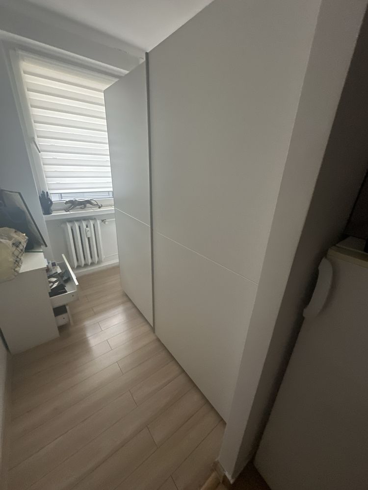 Szafa biala przesuwna  195x170 glebokosc 59cm
