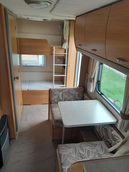 Swift charisma 2011 kemping 6osob