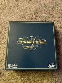 Vendo jogo Trivial Pursuit