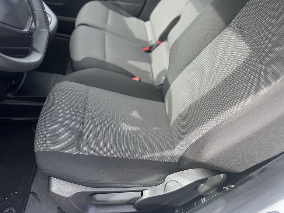 Peugeot Partner 1.5 HDI 2022  **NACIONAL**6 veloc. preco P/ Comercio