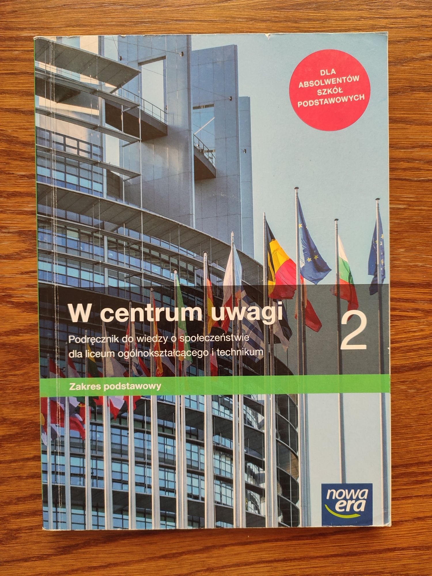 W centrum uwagi 2 Nowa Era - podręcznik WOS zakres podstawowy