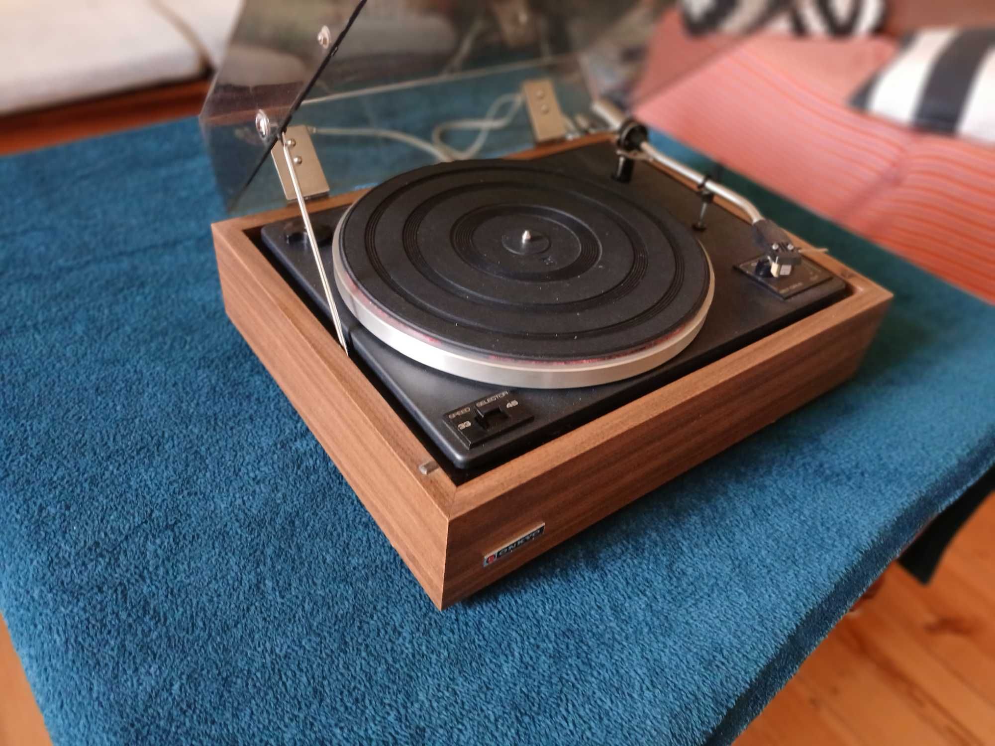 Gira disco Onkyo