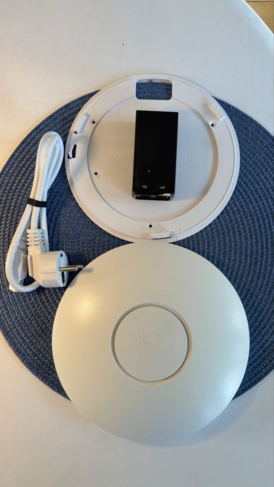 Unifi AP LR (long range) 802.11n, 802.11b, 802.11g
