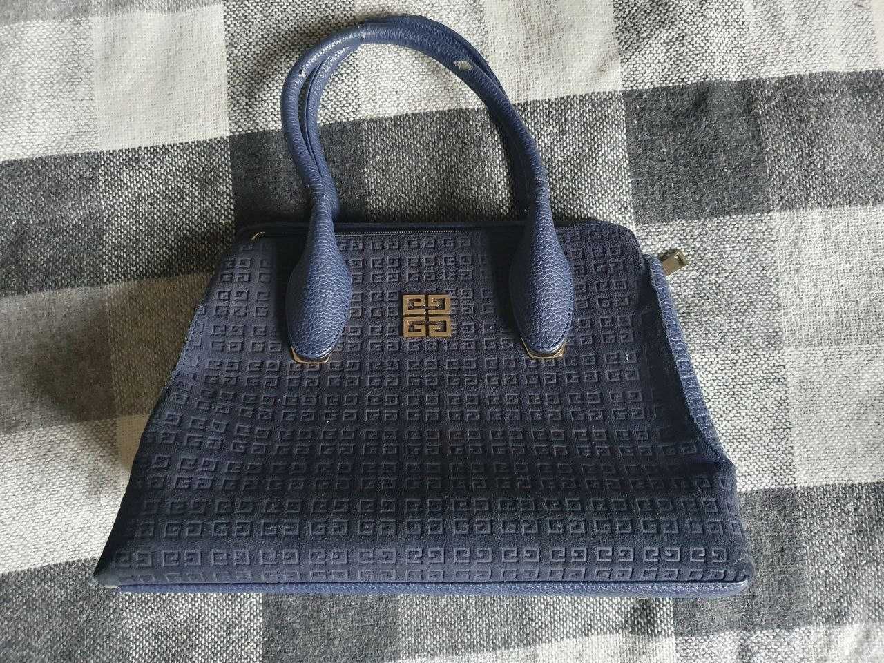 Продаю сумку Givenchy