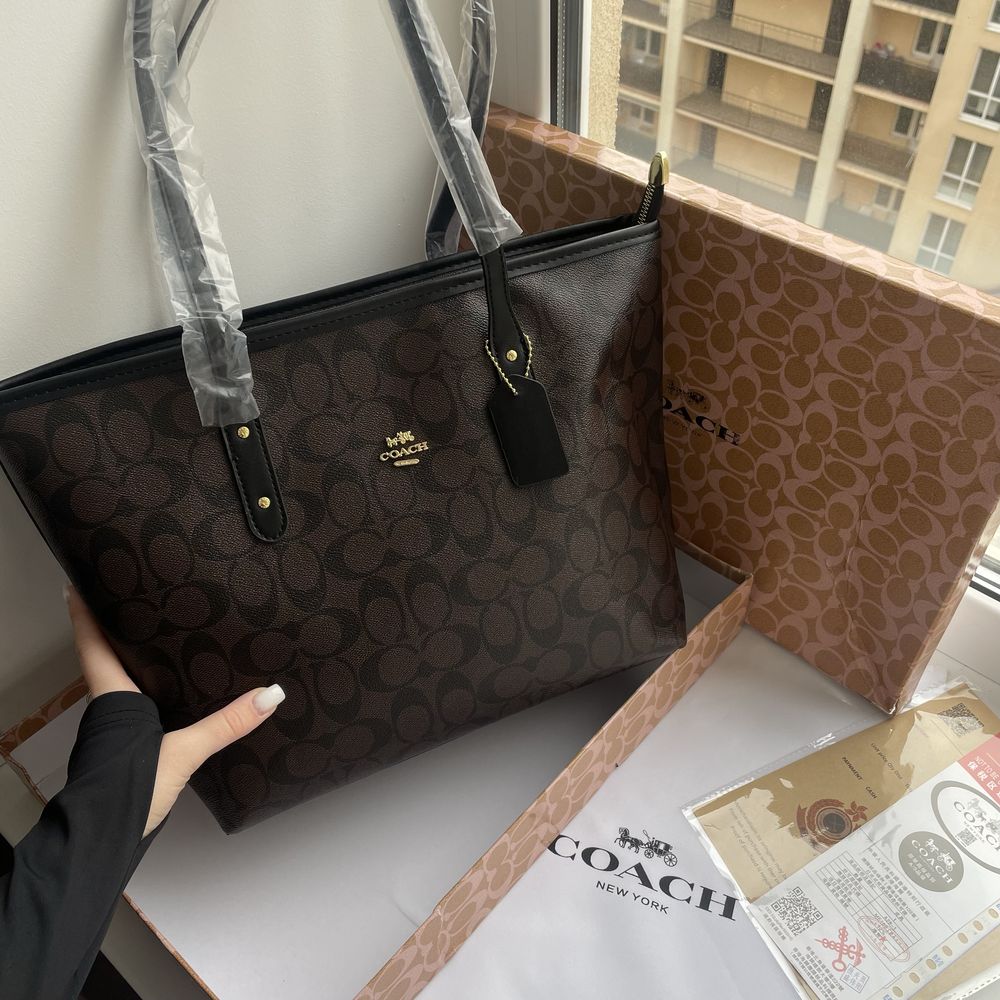Сумка coach шопер монограмная