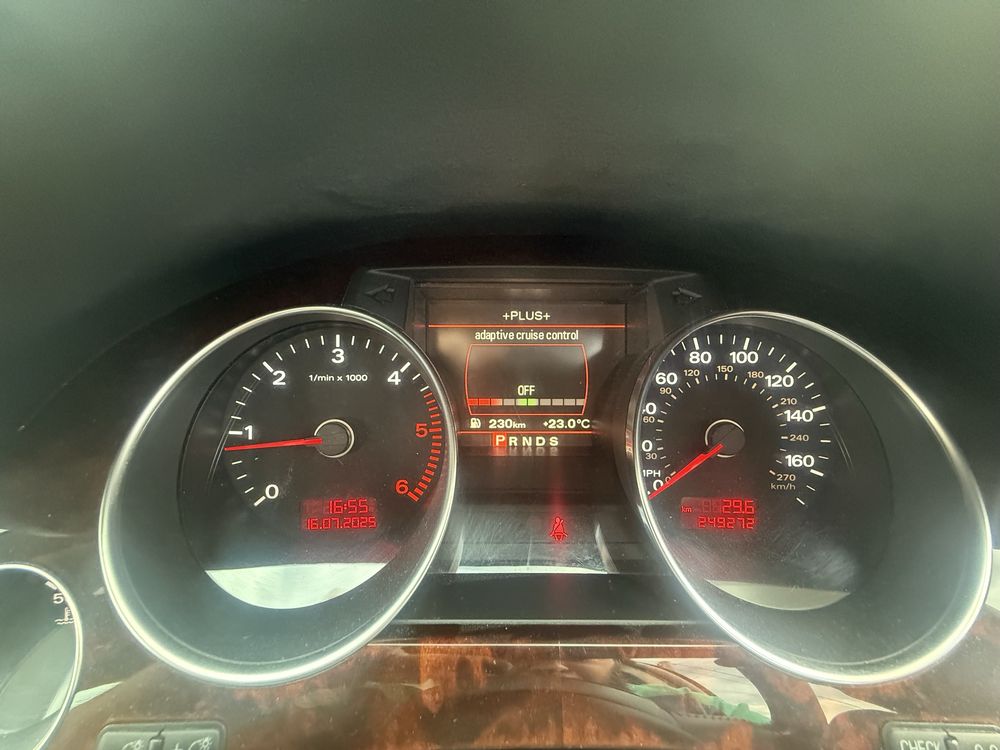 Audi A8 3.0 TDI Quattro ( Anglik )