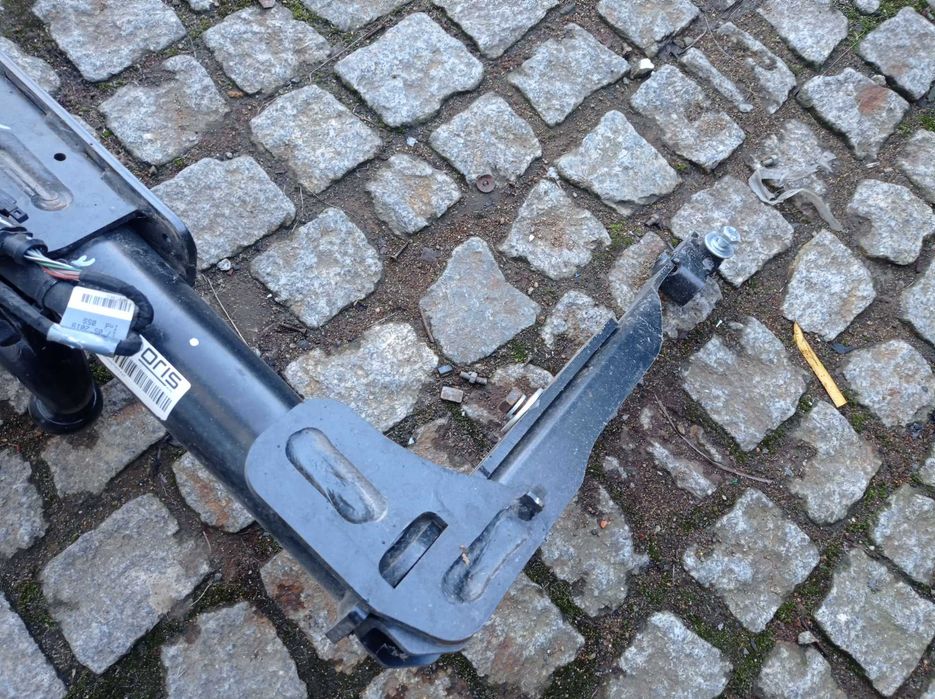 Hak holowniczy Audi Q5 2 ii 80a elektryczny oryginalny sprawny ładny